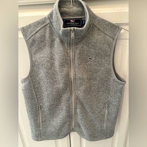 Boys Vineyard Vines vest size Large (16)